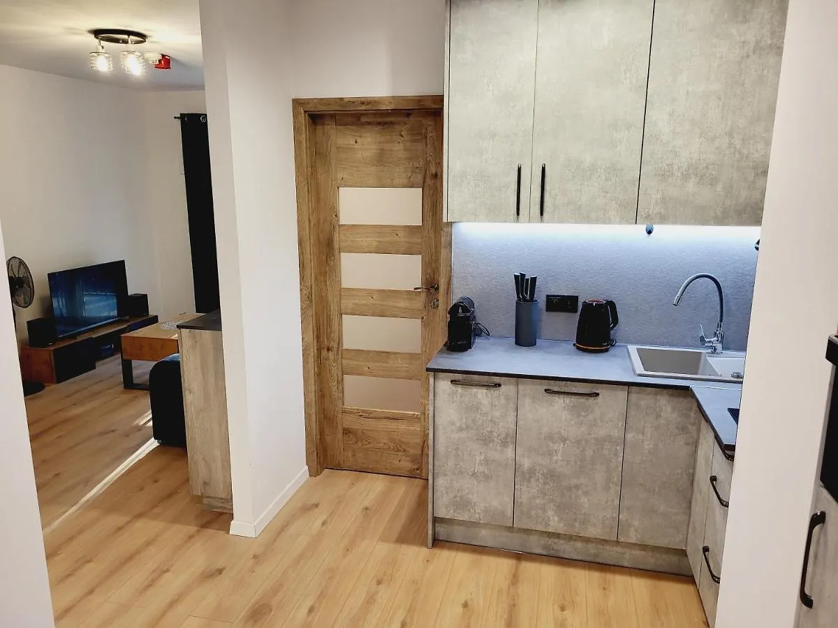 Apartwro 6Th - Apartament Przy Dworcu Glownym Pkp Wrocław 0*,  Polska